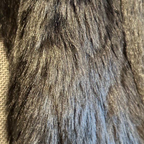 Long Faux Fur Vest - Picture 4 of 14